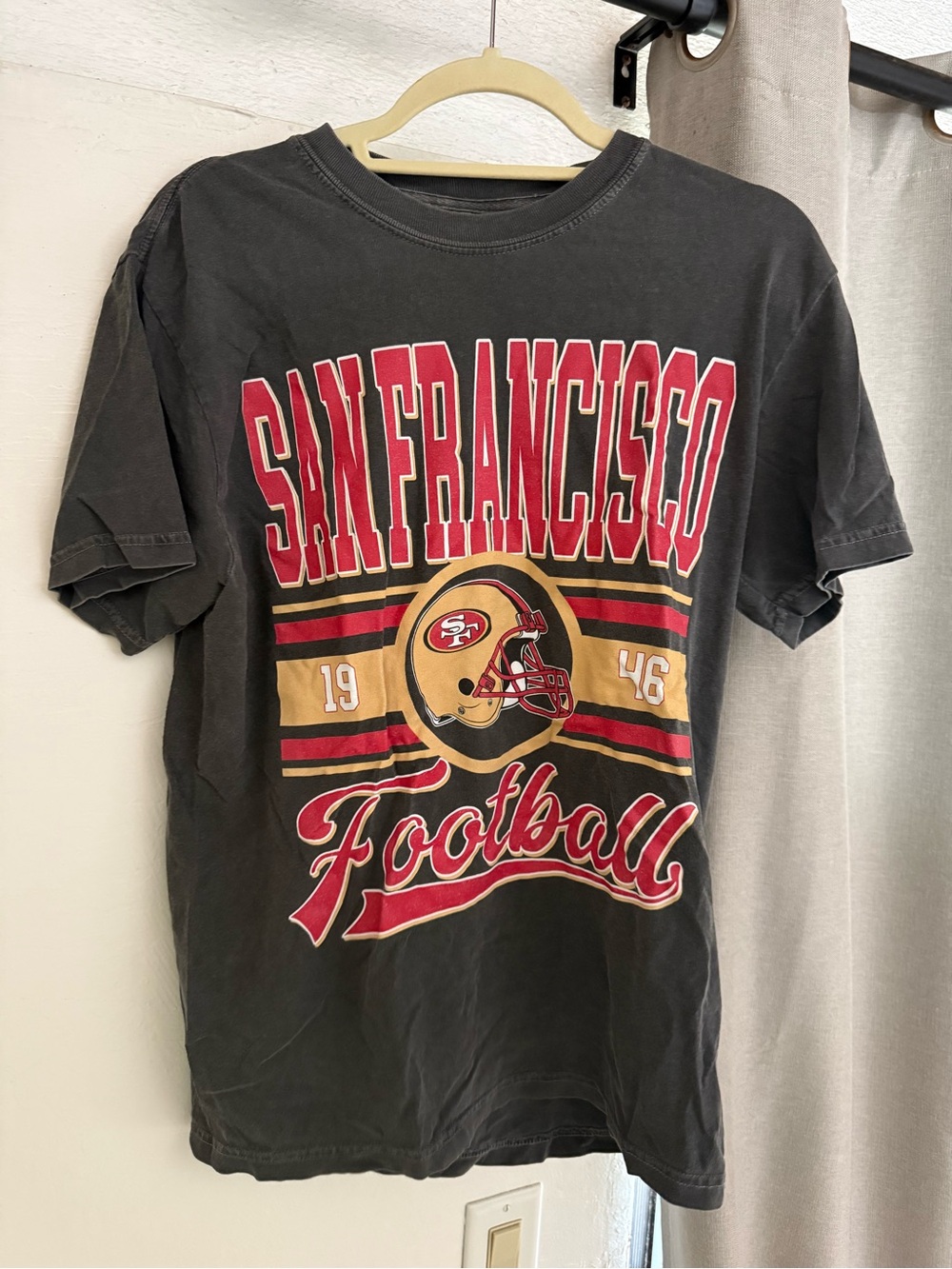 San Francisco Football Shirt - Picture 2 of 4